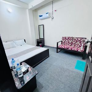 Deluxe Double Room Bath